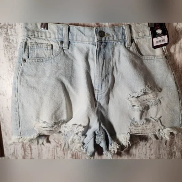 No Boundaries Light Blue Distressed Jean Shorts Juniors High Waist Mom Fit NWT - Picture 2 of 10